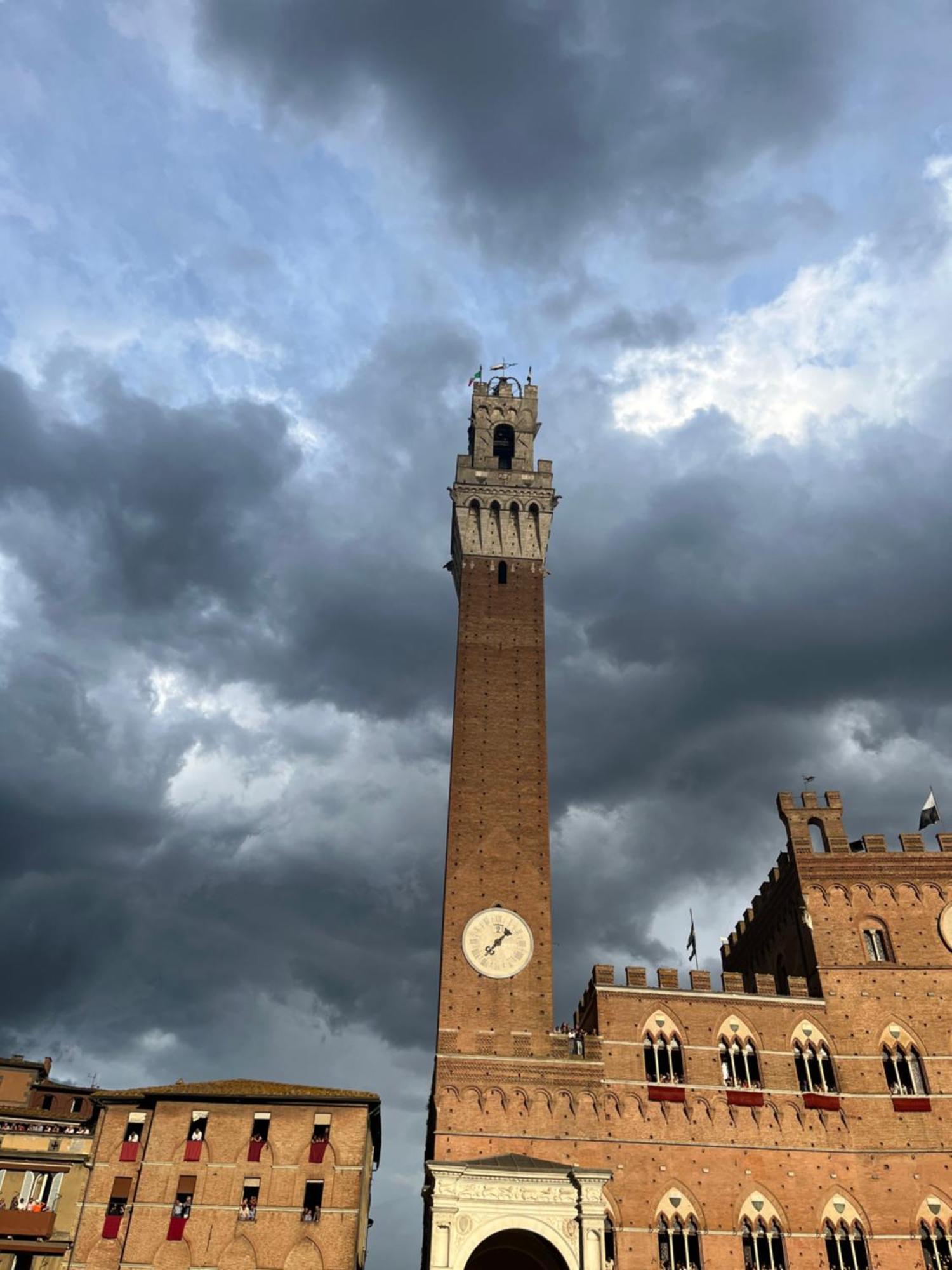 La Campanina-Nel Cuore Di Siena E Della Contrada المظهر الخارجي الصورة
